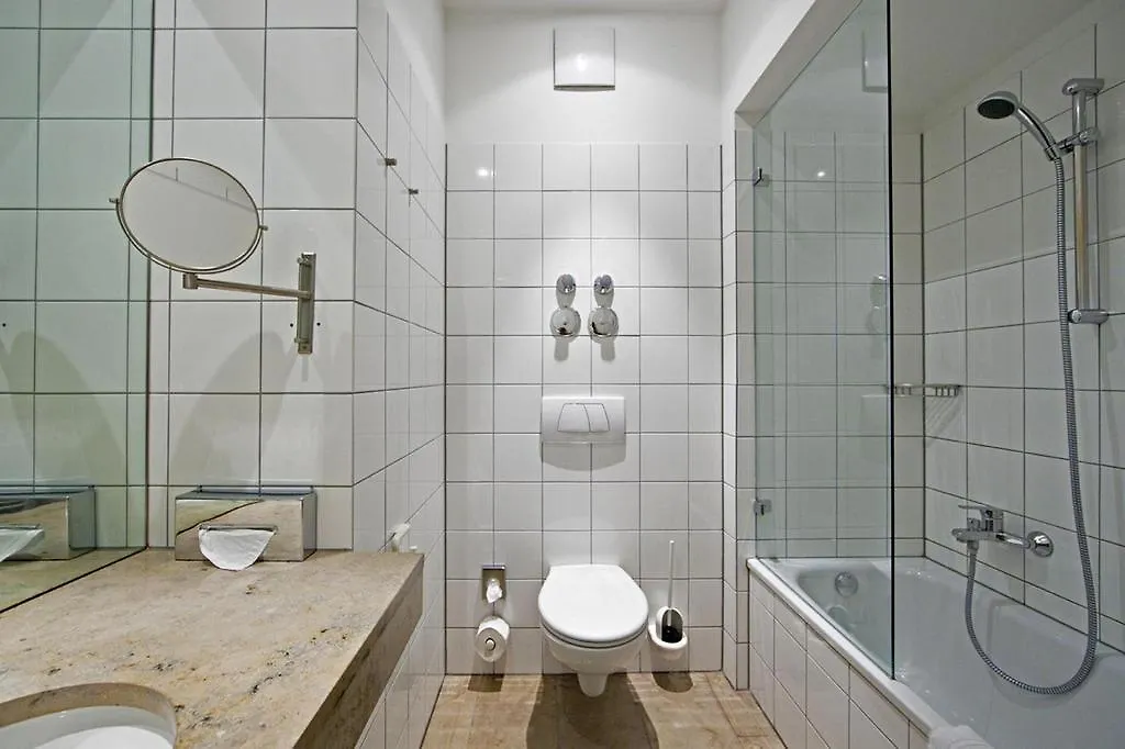 Burns Art Hotel Dusseldorf