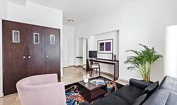 Burns Art Hotel Dusseldorf