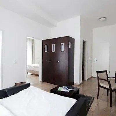 Burns Art Hotel Dusseldorf
