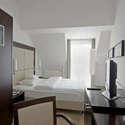 Burns Art Hotel Dusseldorf Germany