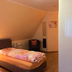 מלון Barcelona Bed & Breakfast, דיסלדורף