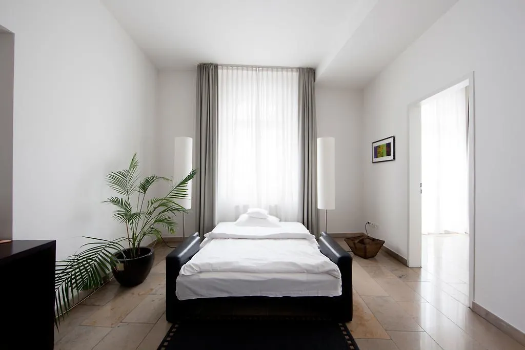 Burns Art Hotel Düsseldorf 4*,  Duitsland