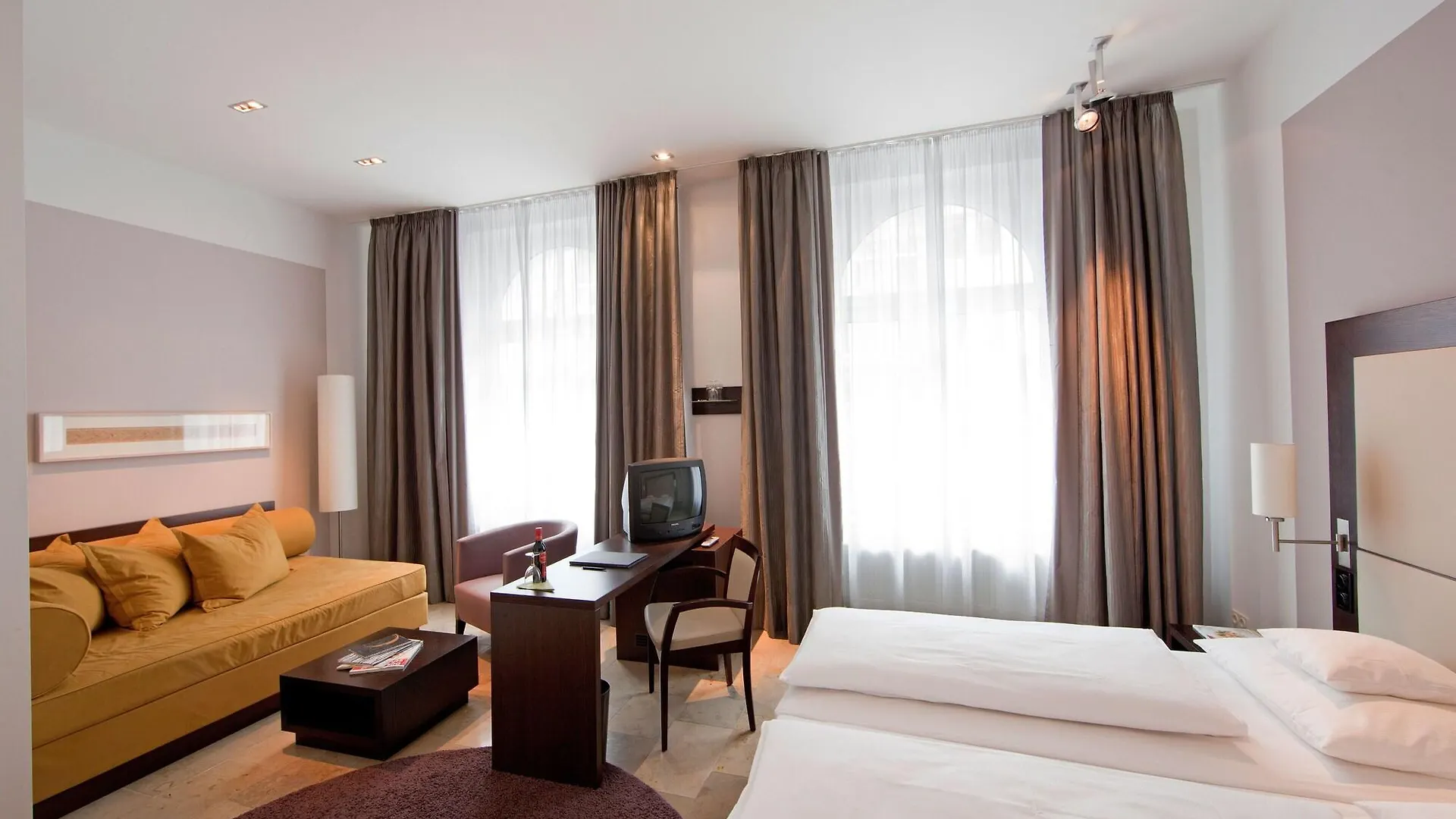 Burns Art Hotel Дюссельдорф Германия